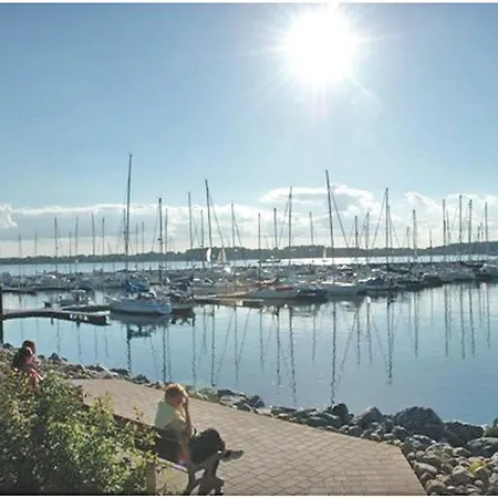 Hausboot Floating 44 In - Boot 2 Laboe