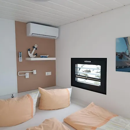 Holiday home Hausboot Floating 44 In - Boot 2